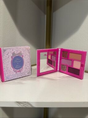 Too Faced mini eye shadow palette - LIMITED EDITION